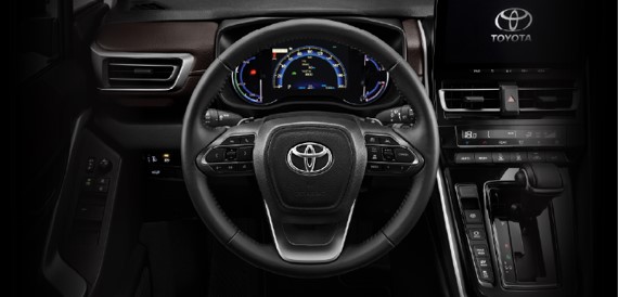 toyota innova cross