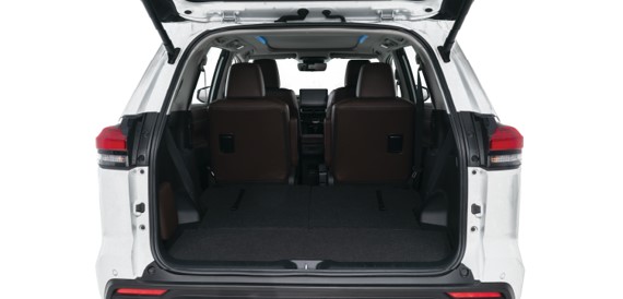 toyota innova cross